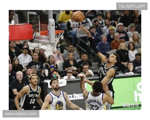 23日火箭对阵马刺精彩集锦回顾与赛后分析